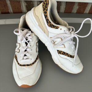 New Balance White and Brown Sneakers with Chunky Midsole